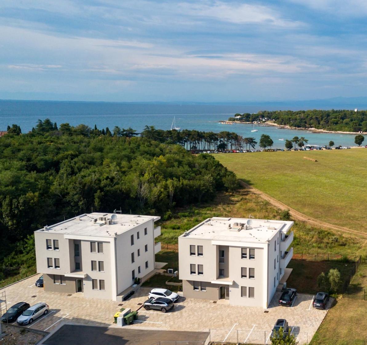 Baden Resort Basanija, Umag-With Sea View, Parking And 300M From The Beach מראה חיצוני תמונה